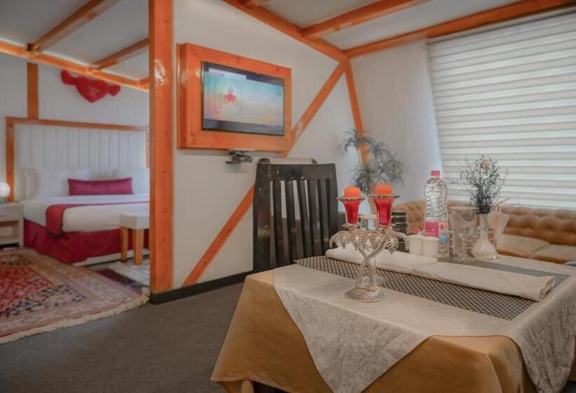 בית מלון כפרי Rose Petal