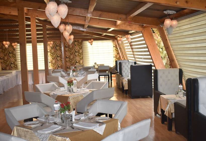 בית מלון כפרי Rose Petal