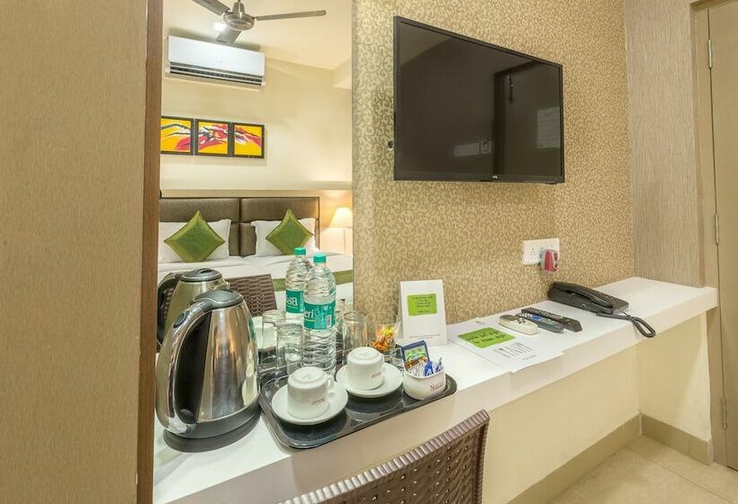 هتل Treebo Nestlay Airport Alandur