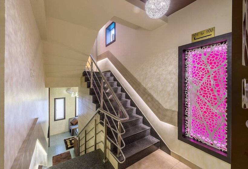 هتل Treebo Nestlay Airport Alandur