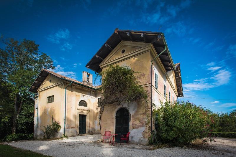 منتجع Villa Anitori Prestige Relais & Spa