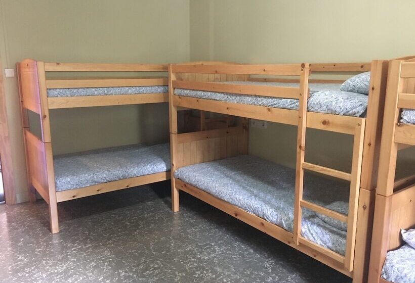Xalet Refugi U.e.c.   Hostel