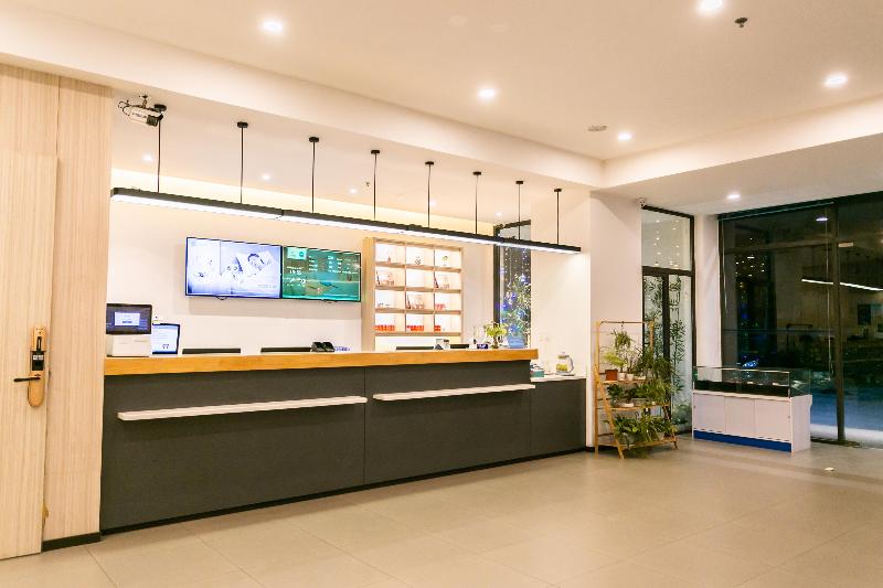 Отель Hanting Kunshan Wanda Plaza