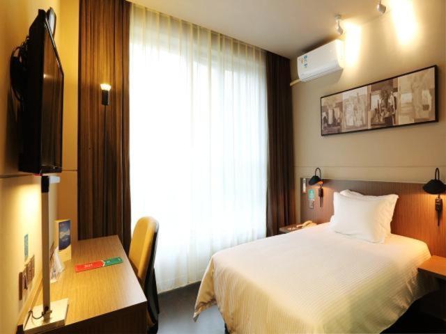 Отель Jinjiang Inn Select Suzhou Industrial Zone Jundi Manhattan Plaza