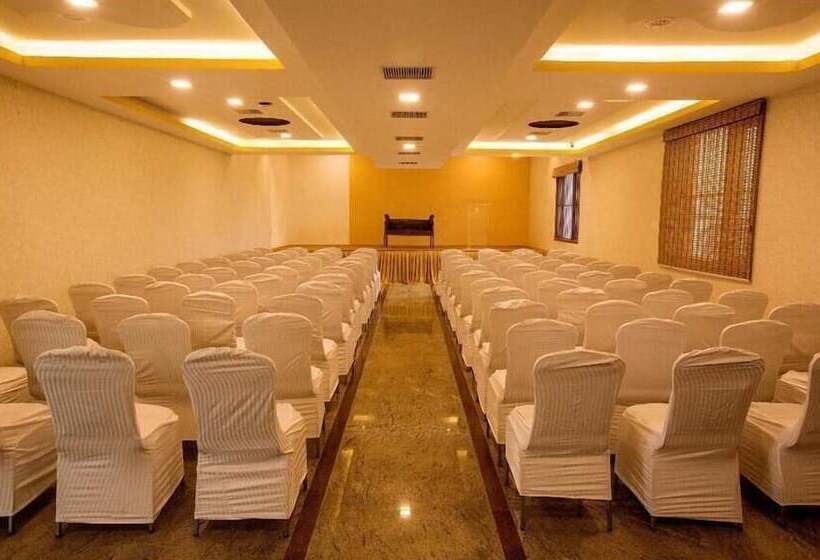 בית מלון כפרי Mayapuri Amira