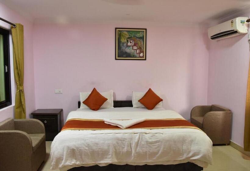 Fotos del hotel Sarweshwary:  41