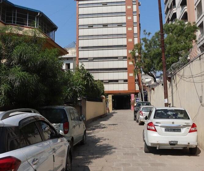 Fotos del hotel Sarweshwary:  36