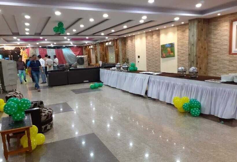 Fotos del hotel Sarweshwary:  34