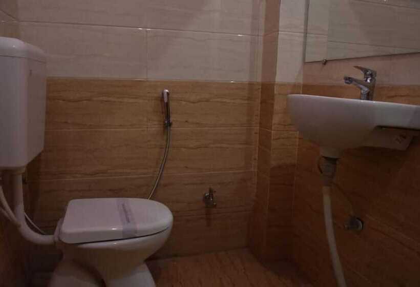 Fotos del hotel Sarweshwary:  16