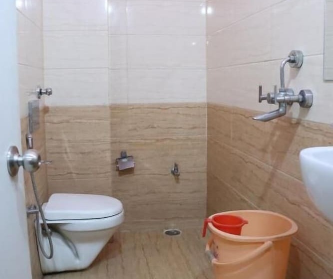 Fotos del hotel Sarweshwary:  32