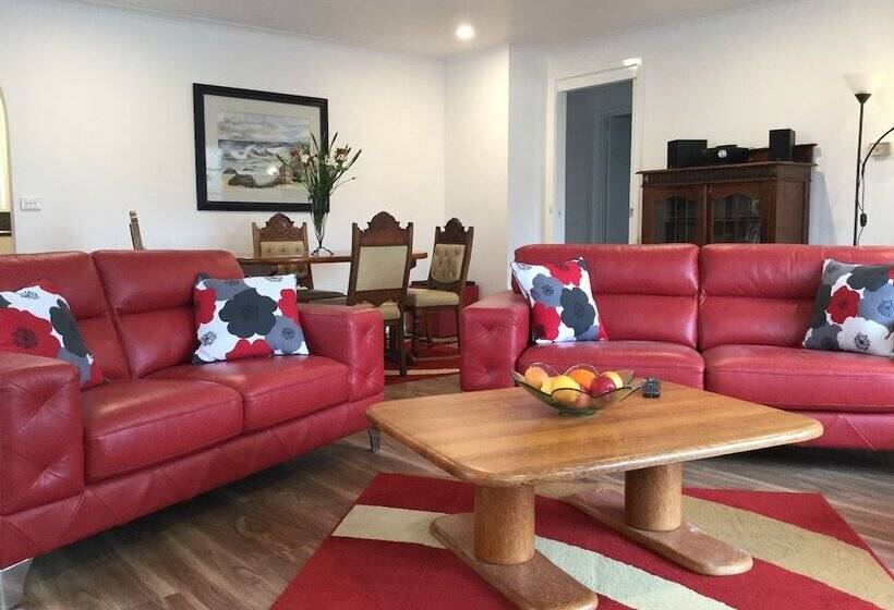 Ocean Beach Villa