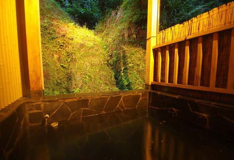 Рёкан Matsunoyama Onsen Izumiya