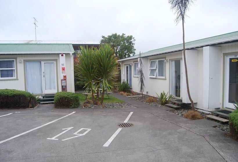 فندق صغير The Ohakune Central Motels