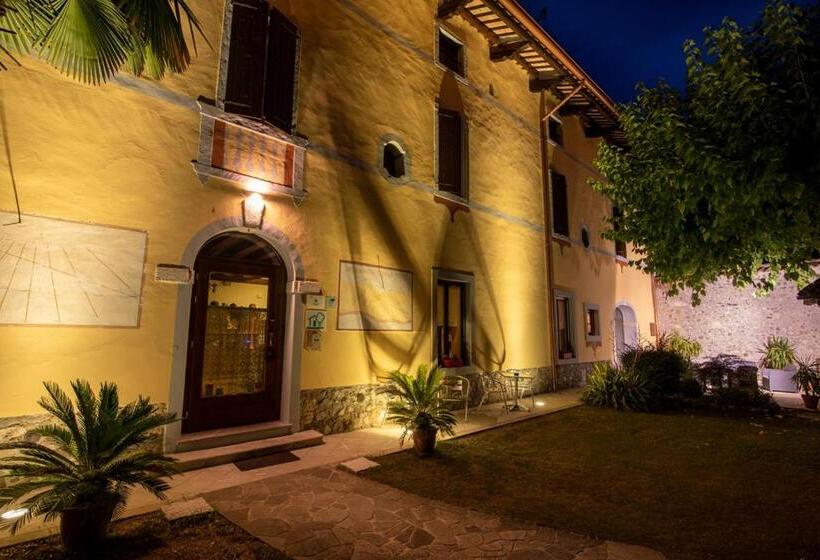 مبيت وإفطار Casa Pellis