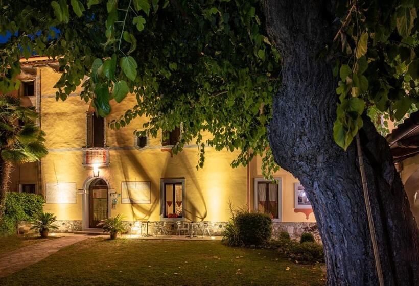 مبيت وإفطار Casa Pellis
