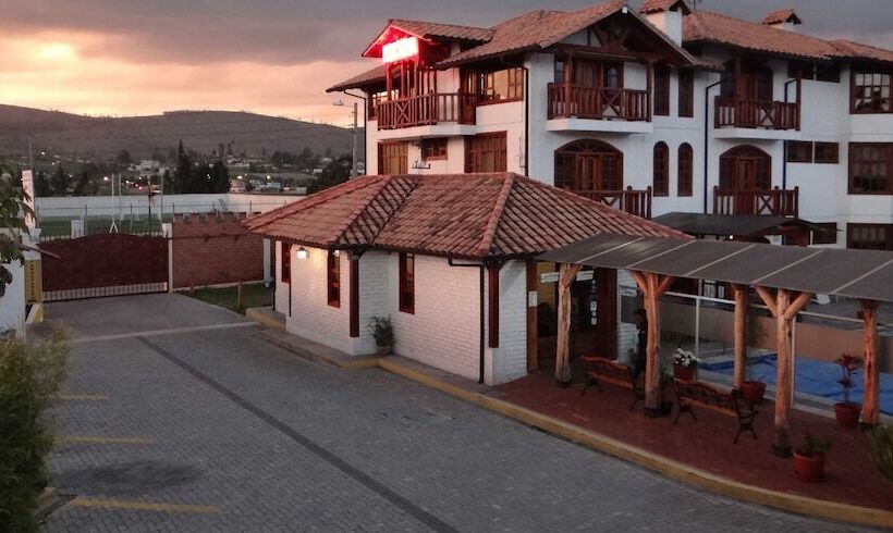 هتل Hostería Imperio Real