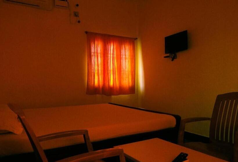 호텔 Srinivasa Residency