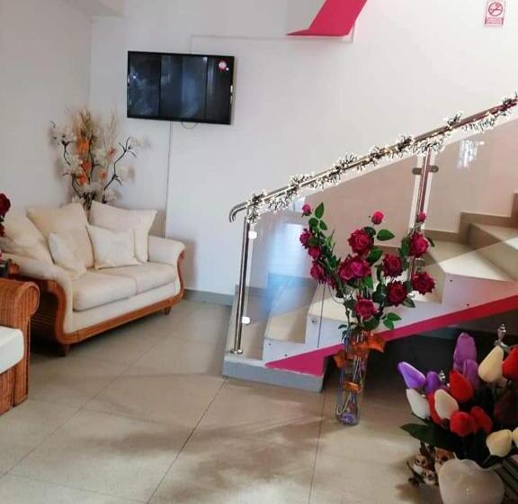 استراحتگاه Casa Regala Ear