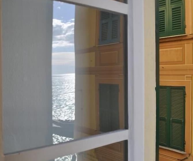 تختخواب و صبحانه Al Piccolo Scoglio   Room & Breakfast