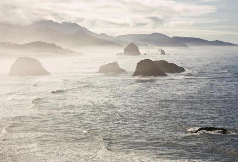 تختخواب و صبحانه Arch Cape Inn And Retreat