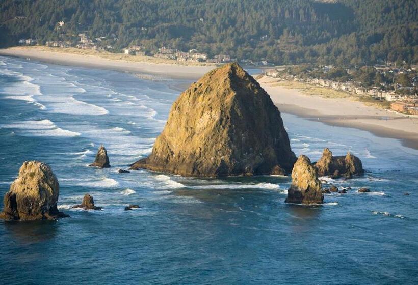تختخواب و صبحانه Arch Cape Inn And Retreat