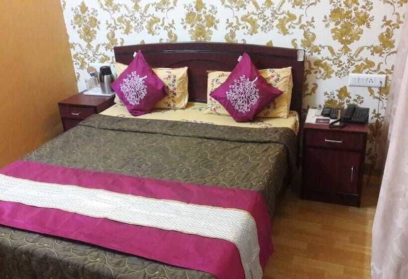 Fotos del hotel Jypore Saffron Inn & Suites:  4