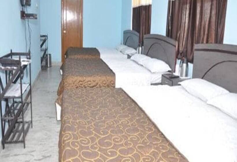 Fotos del hotel Jypore Saffron Inn & Suites:  24