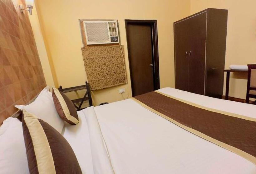 Fotos del hotel Jypore Saffron Inn & Suites:  34