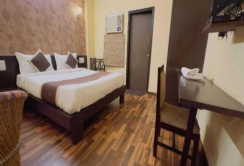 Fotos del hotel Jypore Saffron Inn & Suites:  10