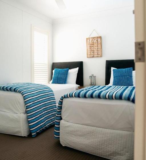 استراحتگاه Le Beach Apartments