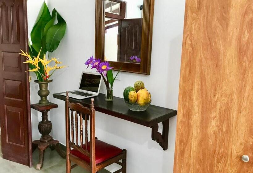 استراحتگاه Walauwa The Villa Ahungalla