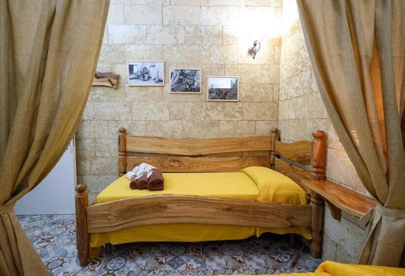 مبيت وإفطار Antico Borgo Marchese