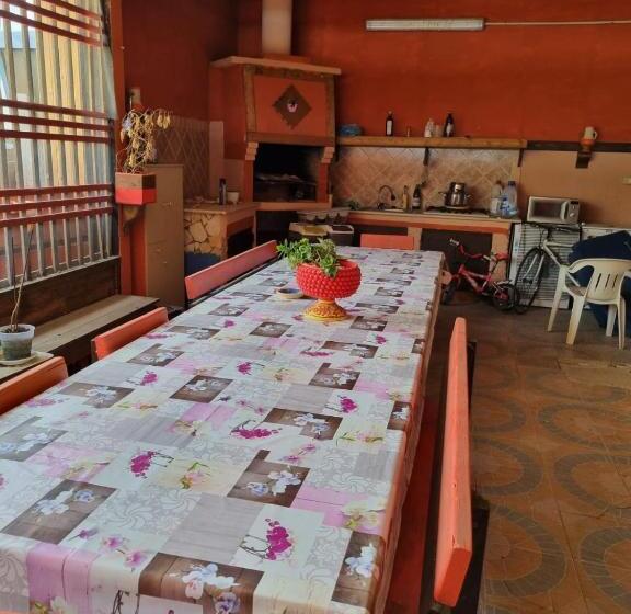 مبيت وإفطار Villa Jolanda & Carmelo