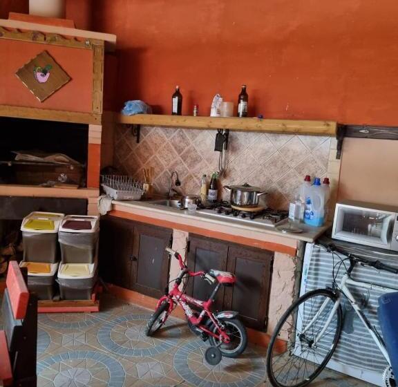 مبيت وإفطار Villa Jolanda & Carmelo