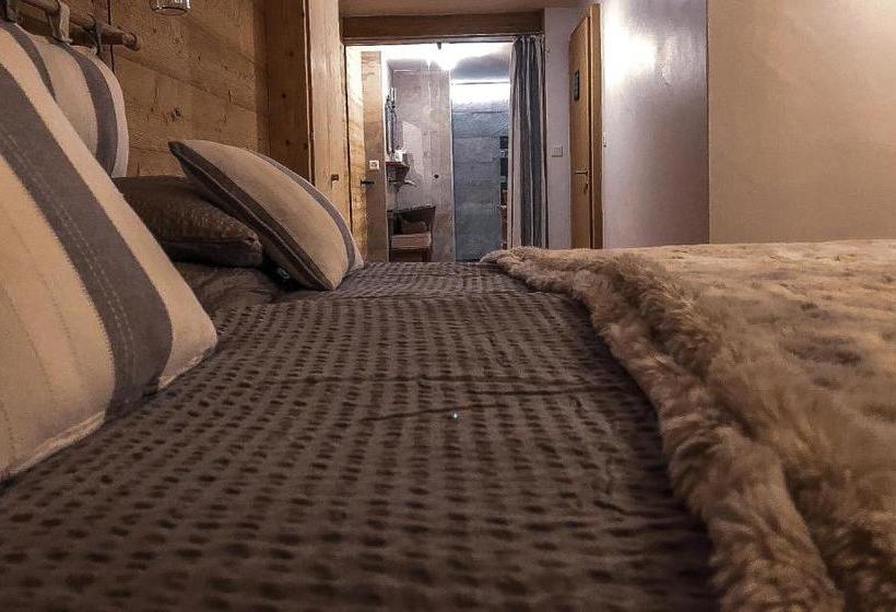 تختخواب و صبحانه Chambre Privãƒæ’ã‚â©e Avec Cuisine Et Salle De Bain Dans La Chambre, Winoka Lodge