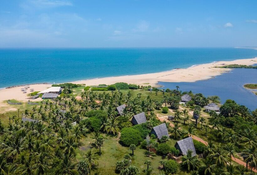 Elements Beach & Nature Resort