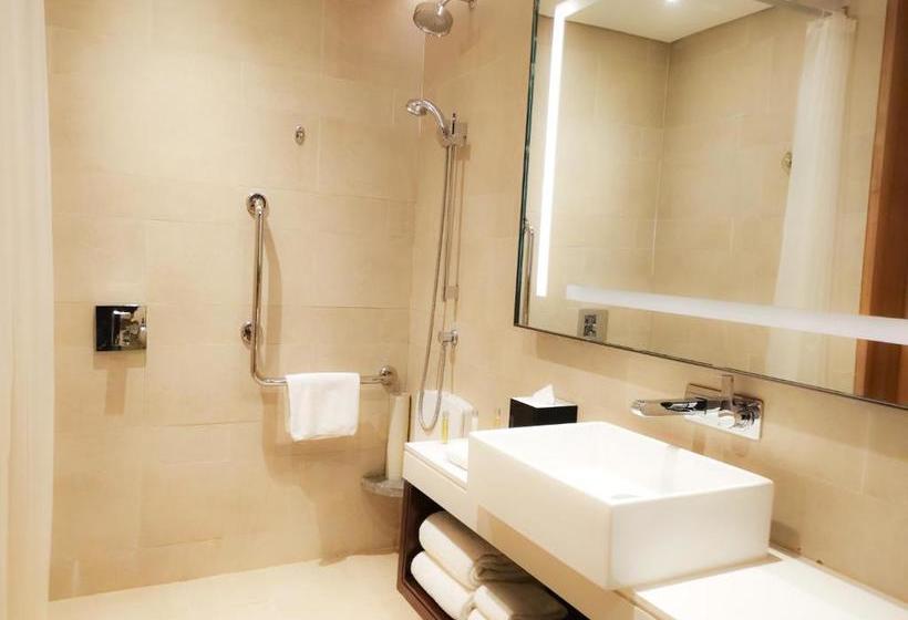 Отель Hilton Garden Inn Shangrila