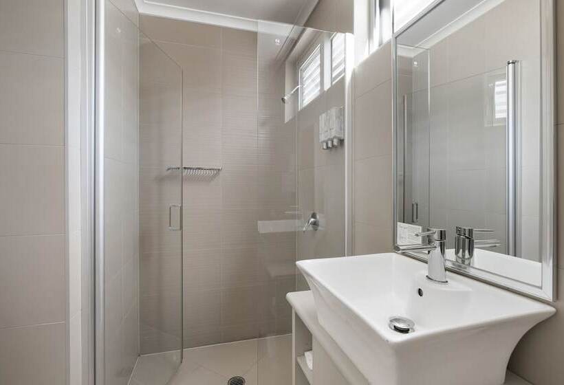 모텔 Smart Stayzzz Inns