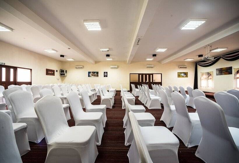 Prideinn Flamingo Beach Resort & Spa Mombasa