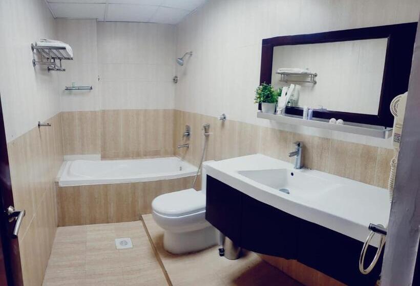 Grand Inn Hotel By Wanasa