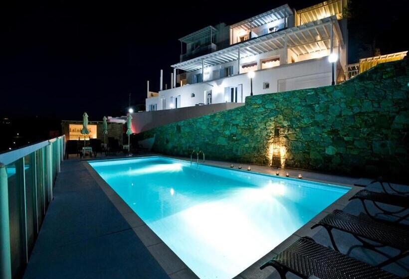 هتل Vana Holidays
