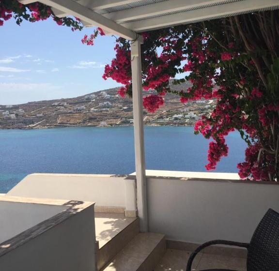 هتل Vana Holidays