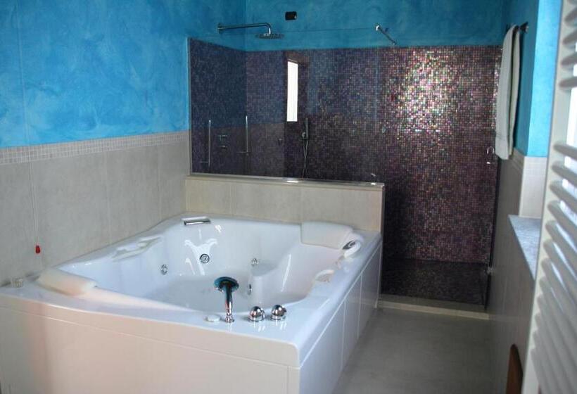住宿加早餐  Agriturismo Cascina La Palazzina
