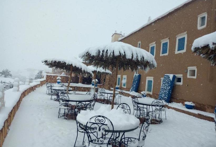 تختخواب و صبحانه Dar Mouna