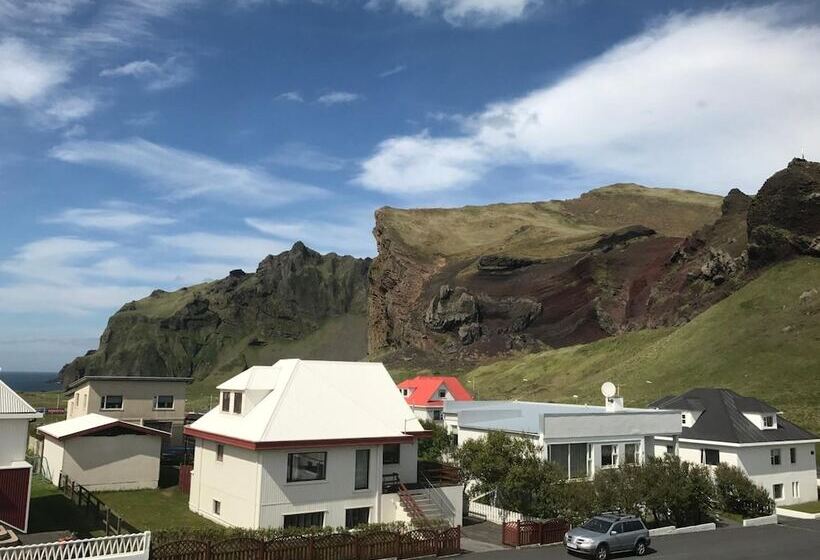 تختخواب و صبحانه Guesthouse árný