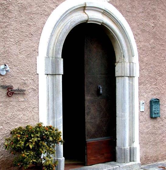 ベッドアンドブレックファースト La Zizzania E Il Mandarino