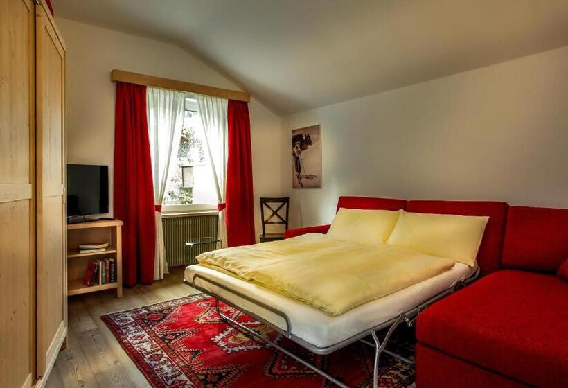 تختخواب و صبحانه Am Schloss Guest House
