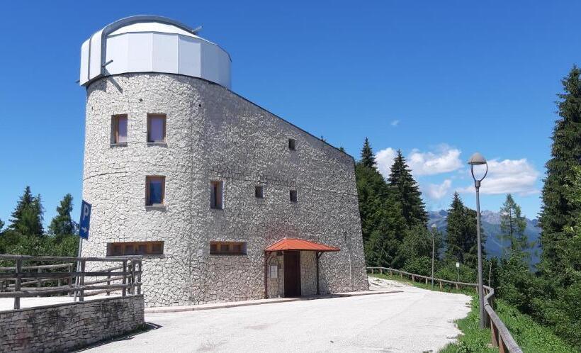 فندق Albergo Chalet Abete Rosso