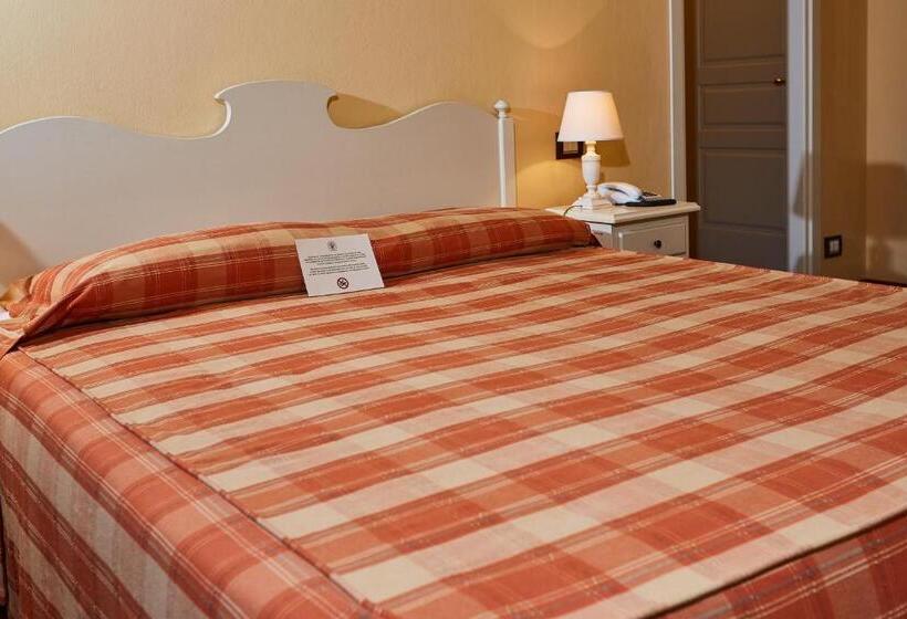 فندق Albergo Trattoria Il Leone