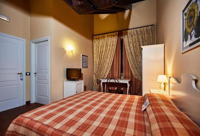 فندق Albergo Trattoria Il Leone